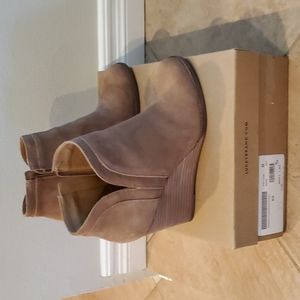 Lucky Yimina Wedge Booties